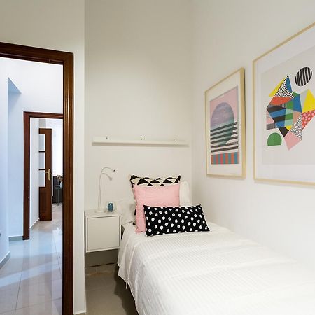 Apartamentos Diaber Gerona 22 Севиля Екстериор снимка