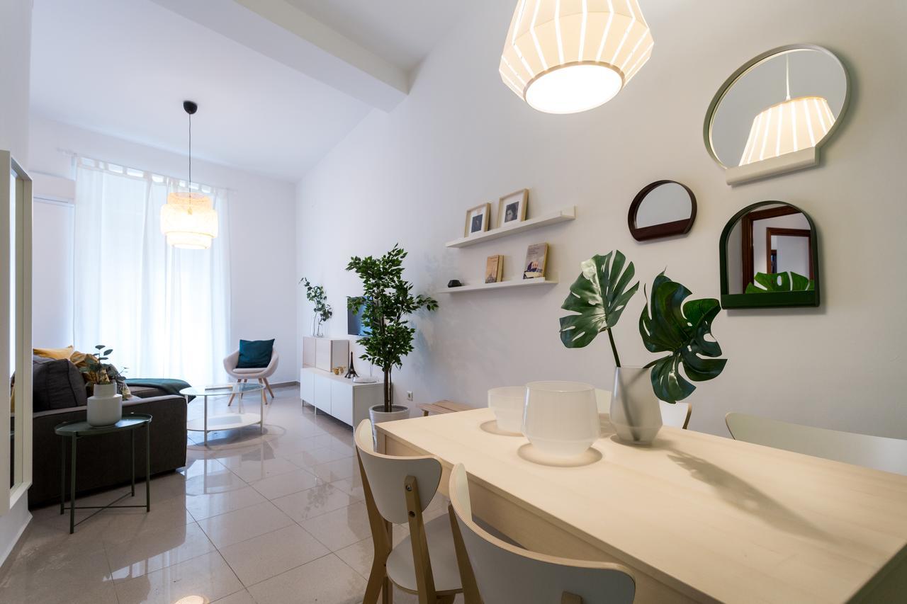 Apartamentos Diaber Gerona 22 Севиля Екстериор снимка