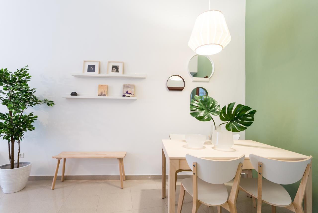 Apartamentos Diaber Gerona 22 Севиля Екстериор снимка