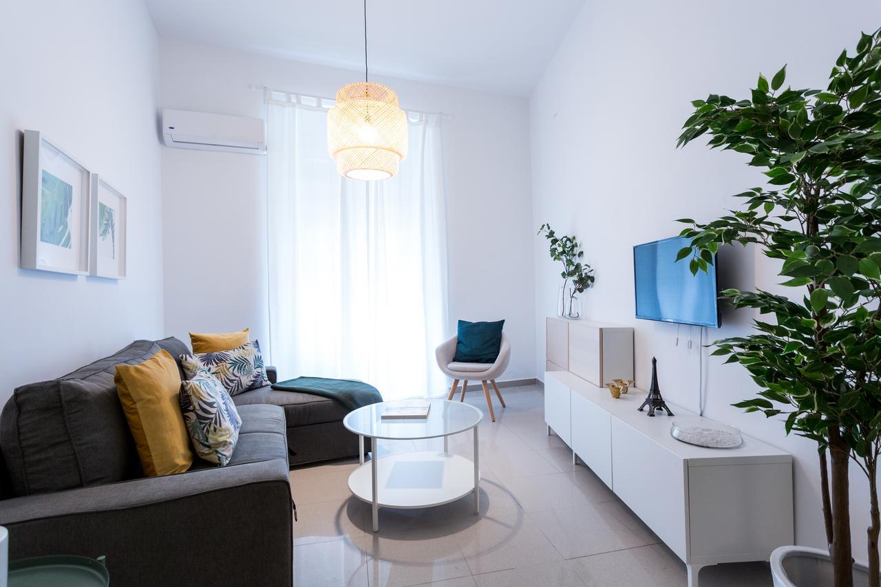 Apartamentos Diaber Gerona 22 Севиля Екстериор снимка